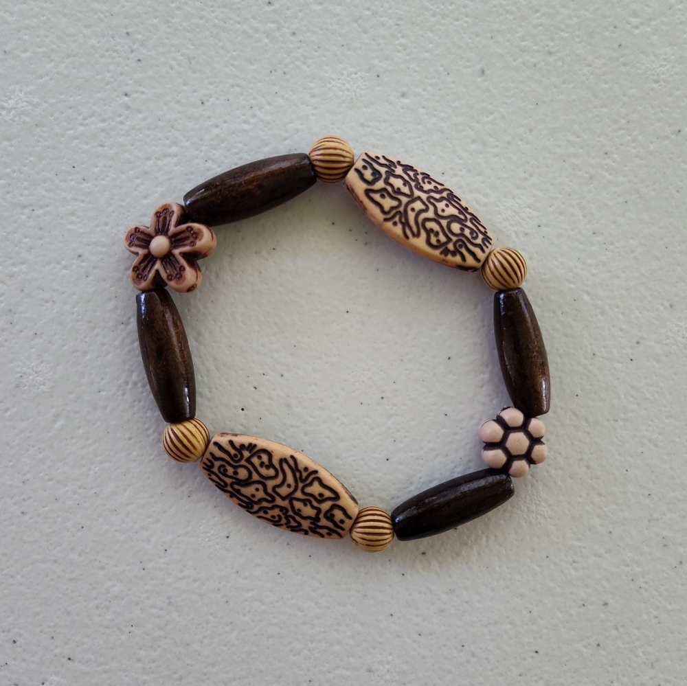 Bohemian Beaded Stretch Bracelet With Floral Patterned Beads Brown & Tan Beads